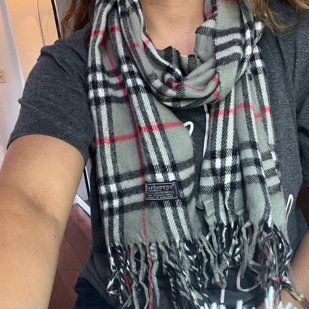 Burberry Plaid Wool Scarf - Picture 10 of 10